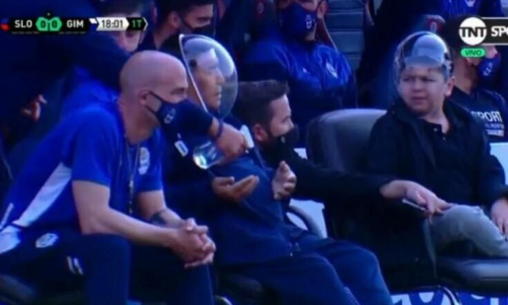 Ο Μαραντόνα ξέρει πώς να… "ντριμπλάρει" και τον κορονοϊό (βίντεο)